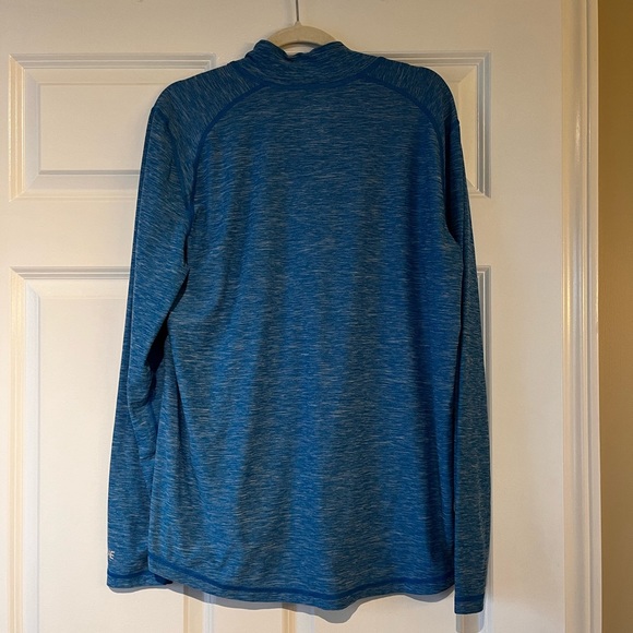 Men’s lightweight American Eagle athletic sweater - Picture 2 of 3